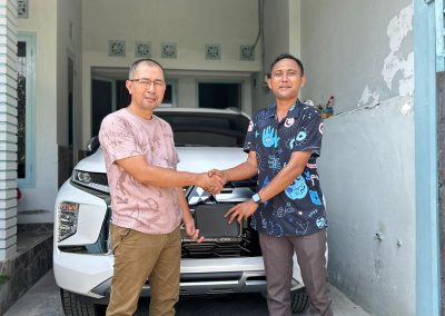 Sales Mitsubishi foto (2)