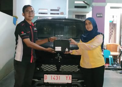 Sales Mitsubishi foto (3)